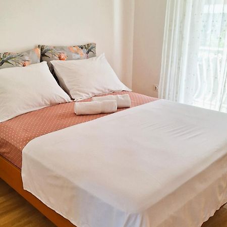 Apartmani I & J Seric Seget Vranjica Kültér fotó